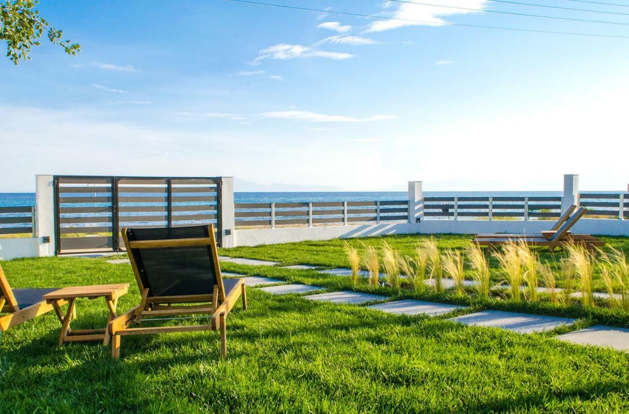 Thea Suites Nea Kallikrateia Exterior foto