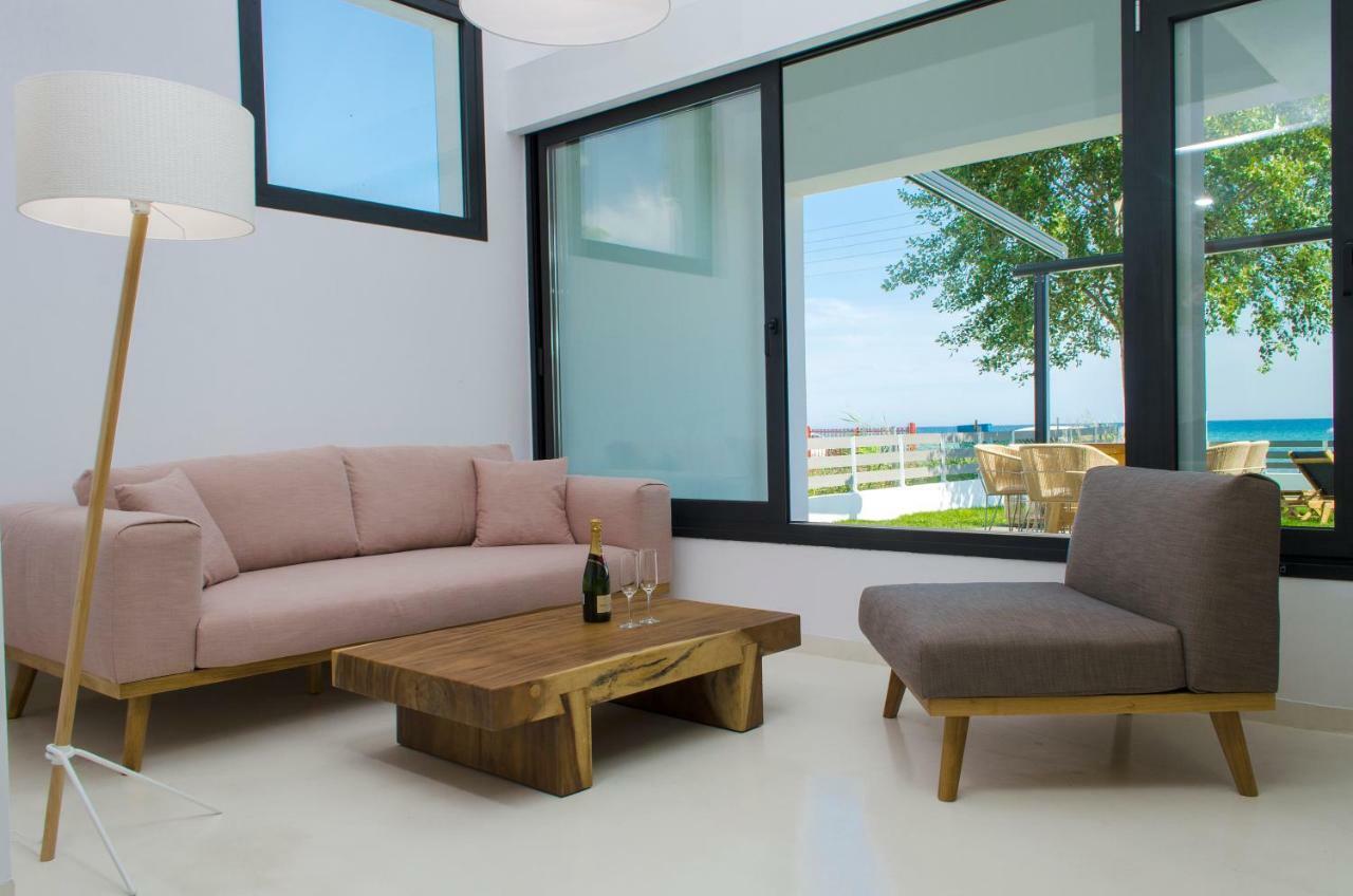 Thea Suites Nea Kallikrateia Exterior foto