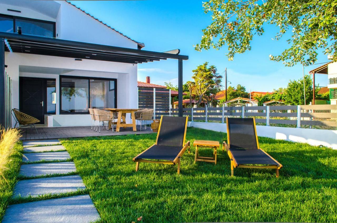 Thea Suites Nea Kallikrateia Exterior foto